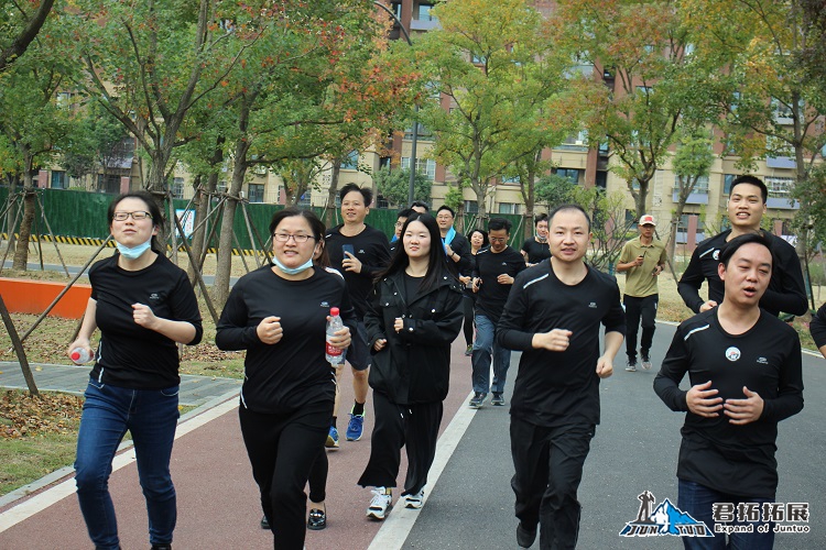 康寧顯示科技徑河公園5公里跑步